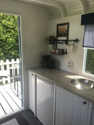 Shepherds Hut Oostvoorne Exterior foto